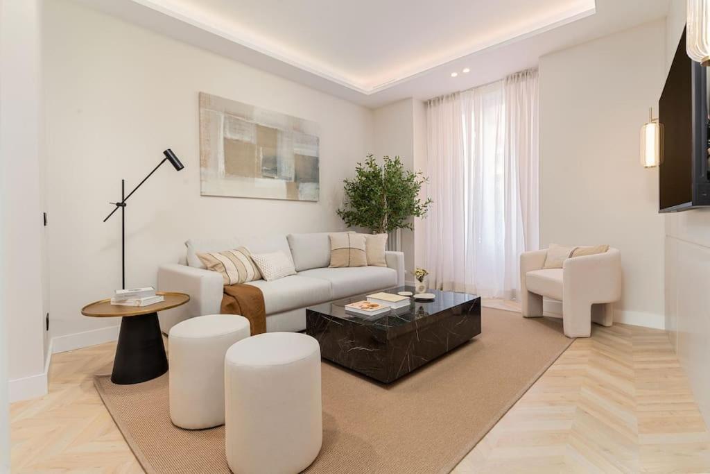 Apartment Centro Xvi Calle Tetuan 3br 3bh Madrid